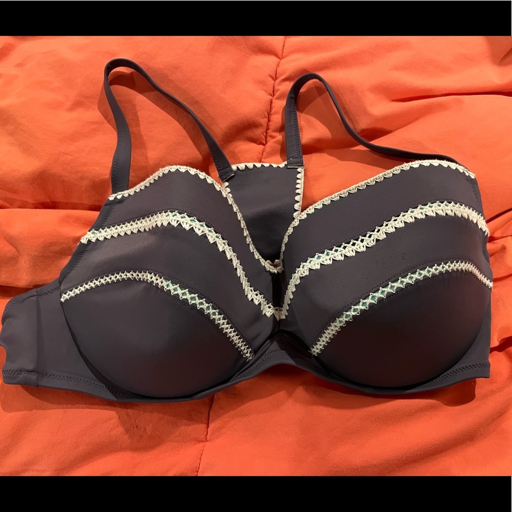 Shade and Shore: grey bikini top